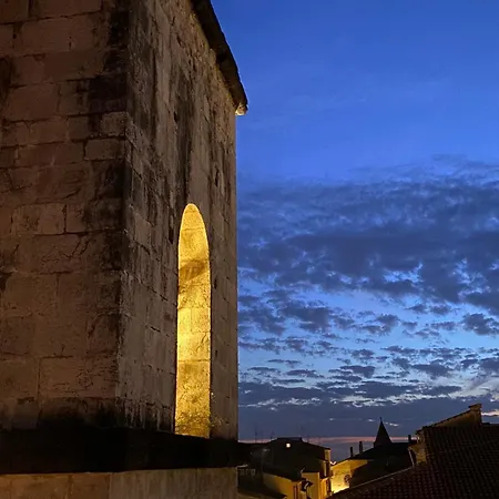 Il Campanile شقة